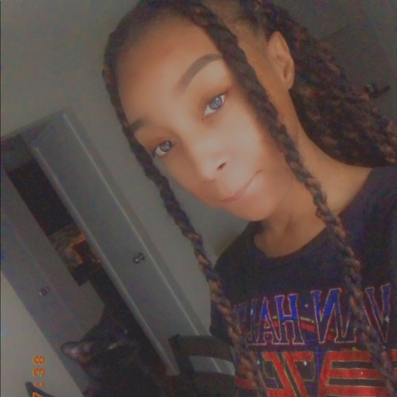 Meet your Posher, Nijah - Picture 4 of 4